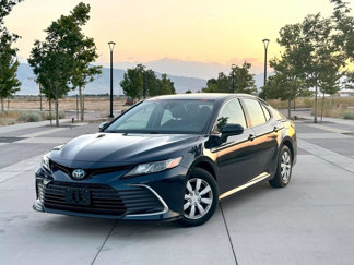 Used 2021 Toyota Camry LE image 1