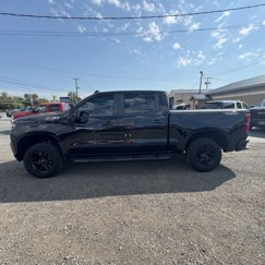Used 2020 Chevrolet Silverado 1500 LT Trail Boss w/ Midnight Edition image 1