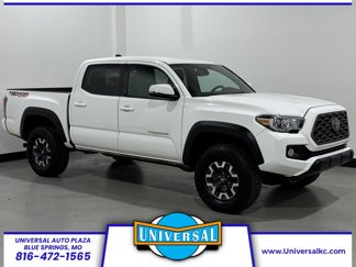 Used 2023 Toyota Tacoma TRD Off-Road image 1
