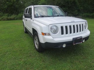 Used 2014 Jeep Patriot Sport image 1