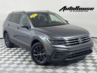 Used 2022 Volkswagen Tiguan SE w/ Panoramic Sunroof Package image 1