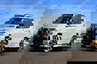 New 2026 BMW X5 M60i image 1