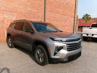 New 2025 Chevrolet Traverse LT image 1
