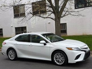 Used 2020 Toyota Camry XLE image 1