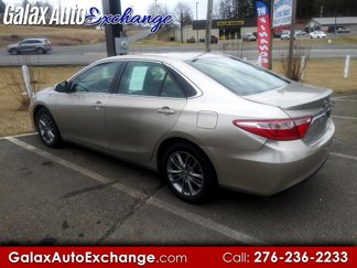 Used 2015 Toyota Camry SE image 1