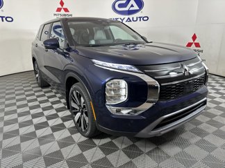 New 2025 Mitsubishi Outlander SE image 1