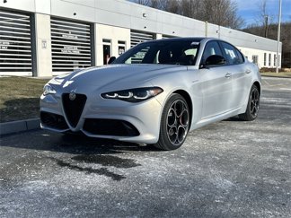 New 2025 Alfa Romeo Giulia Sprint image 1
