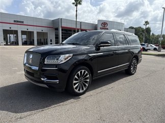 Used 2021 Lincoln Navigator L Reserve image 1