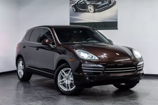 Used 2014 Porsche Cayenne Platinum Edition image 1