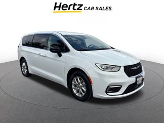 Used 2024 Chrysler Pacifica Touring-L image 1