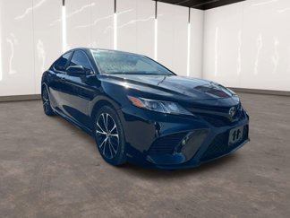Used 2019 Toyota Camry SE image 1