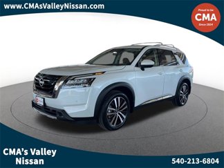 New 2025 Nissan Pathfinder Platinum image 1