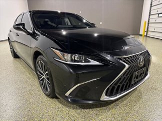 Used 2024 Lexus ES 350 w/ Premium Package image 1