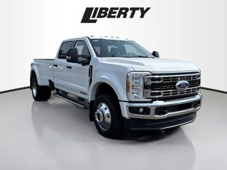 New 2025 Ford F450 XLT w/ 360-Degree Camera Package image 1