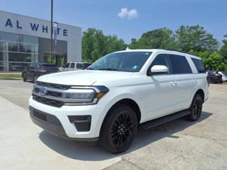 Used 2024 Ford Expedition XLT image 1