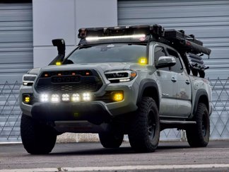 Used 2023 Toyota Tacoma SR image 1