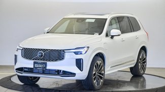 New 2026 Volvo XC90 T8 Plus image 1