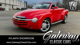 Used 2005 Chevrolet SSR image 1
