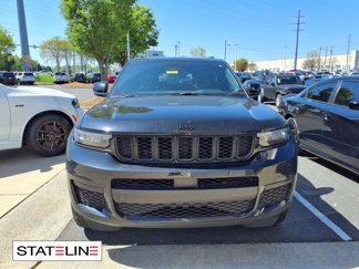 Used 2022 Jeep Grand Cherokee L Laredo image 1
