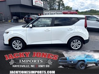 Used 2022 Kia Soul LX image 1