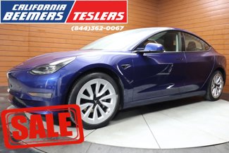 Used 2023 Tesla Model 3 Standard Range image 1