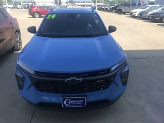 Used 2024 Chevrolet Trax RS w/ Sunroof Package image 1