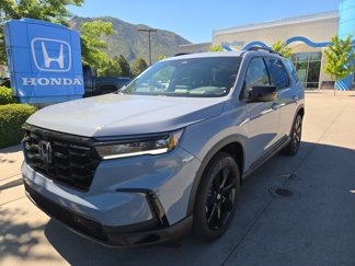 New 2025 Honda Pilot Black Edition image 1