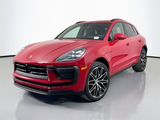 Used 2025 Porsche Macan image 1