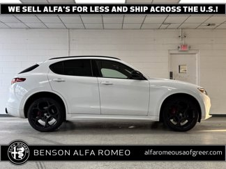Used 2022 Alfa Romeo Stelvio Veloce image 1