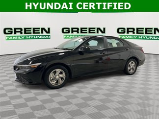Certified 2025 Hyundai Elantra SE image 1