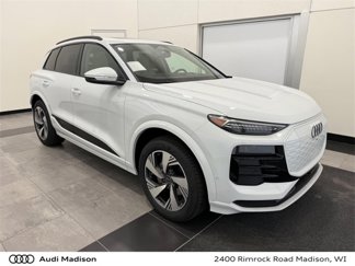 New 2025 Audi Q6 e-tron Premium Plus image 1