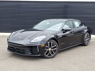 Used 2025 Porsche Panamera image 1