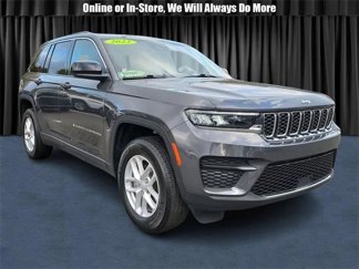 Certified 2023 Jeep Grand Cherokee Laredo X image 1