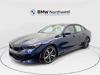 New 2026 BMW 550e xDrive image 1