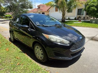 Used 2015 Ford Fiesta S image 1