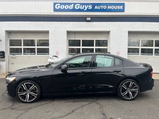Used 2020 Volvo S60 T6 R-Design image 1