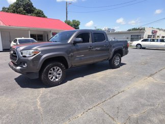 Used 2018 Toyota Tacoma SR5 image 1