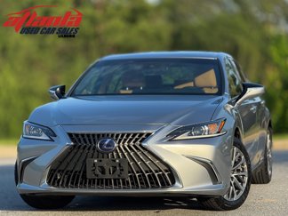Used 2022 Lexus ES 300h image 1