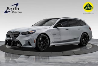 Used 2025 BMW M5 Touring image 1