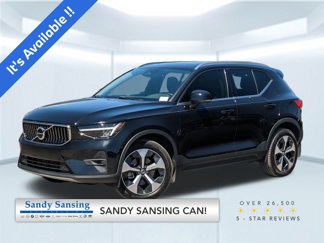 Used 2023 Volvo XC40 B5 Plus w/ Driver Assist Package image 1