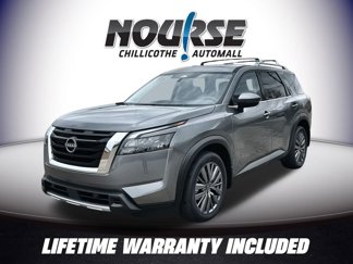 New 2025 Nissan Pathfinder SL w/ SL Premium Package image 1