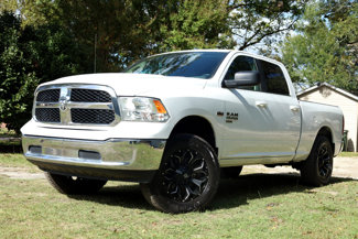 Used 2020 RAM 1500 Classic SLT image 1