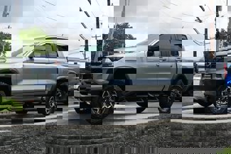 Used 2025 Chevrolet Colorado ZR2 w/ Technology Package image 1