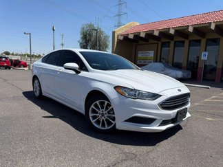 Used 2017 Ford Fusion SE w/ Fusion SE Technology Package image 1