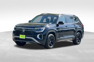 New 2025 Volkswagen Atlas Peak Edition SE image 1