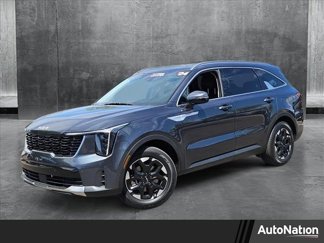 Used 2024 Kia Sorento S image 1