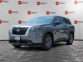 New 2025 Nissan Pathfinder S image 1