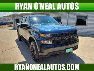 Used 2022 Chevrolet Silverado 1500 Custom Trail Boss w/ LPO, Dark Essentials Package image 1