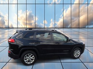 Used 2017 Jeep Cherokee Sport image 1