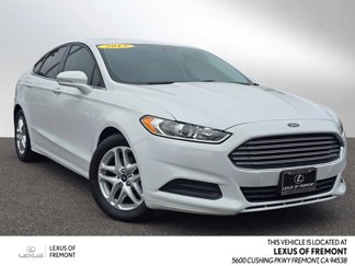 Used 2015 Ford Fusion SE image 1